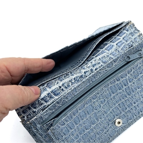 KENNETH COLE REACTION reptile look textured light blue wallet - Picture 9 of 16